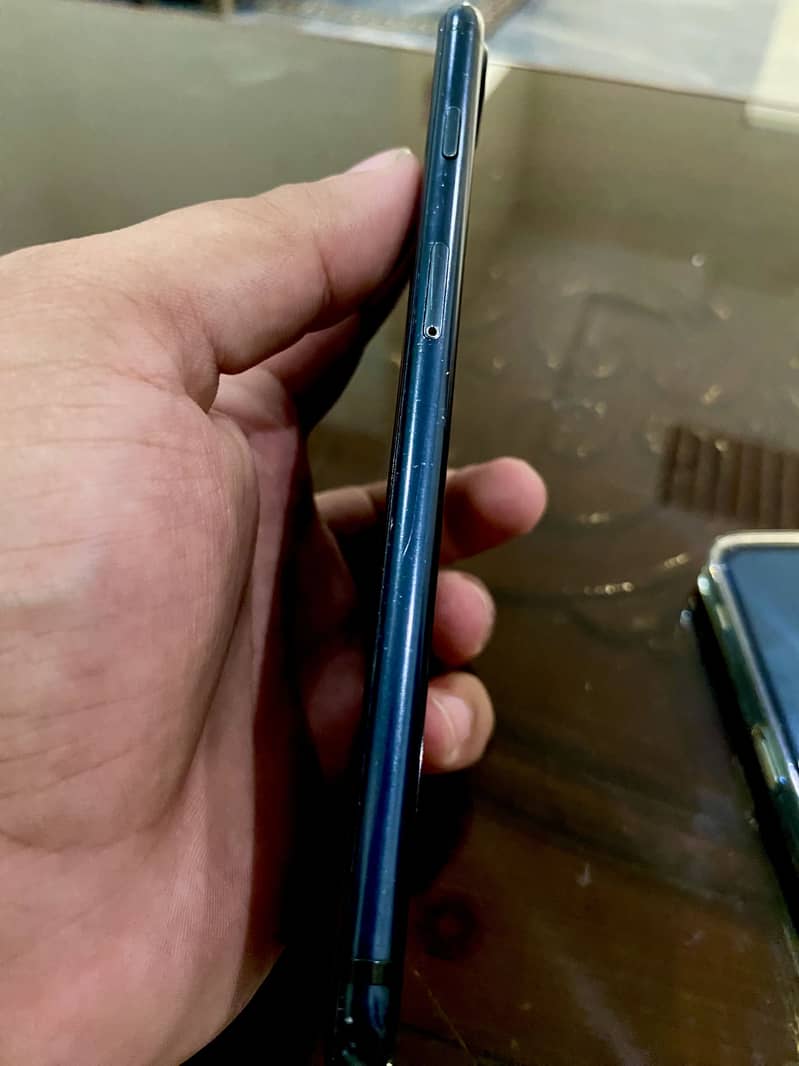 Apple iPhone 7 Plus 5