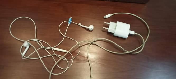 I phone charger handfree