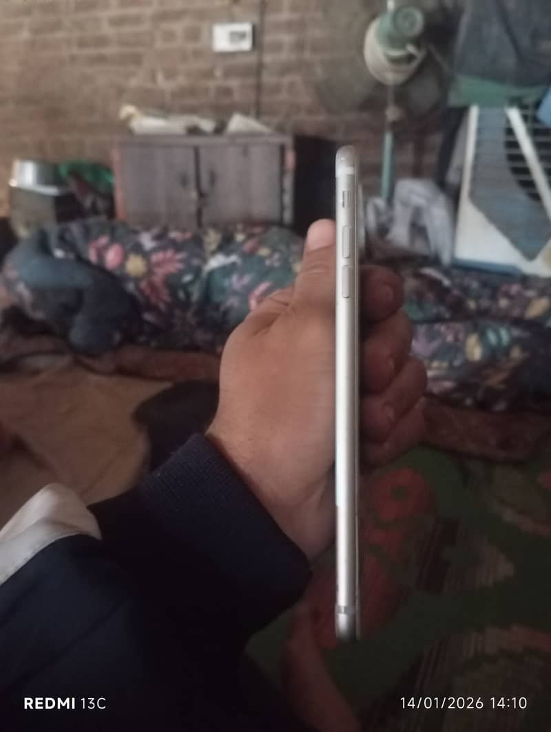 Apple iPhone 7 Plus 2