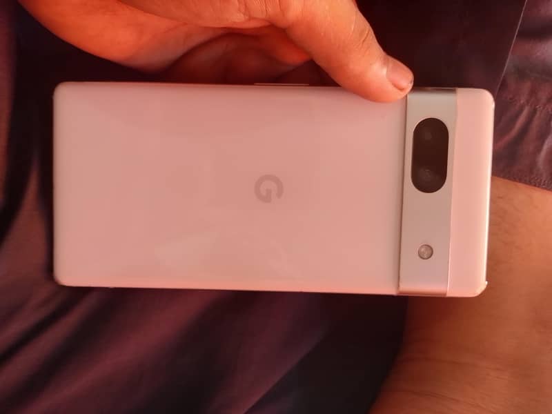 Google Pixel 7a 4