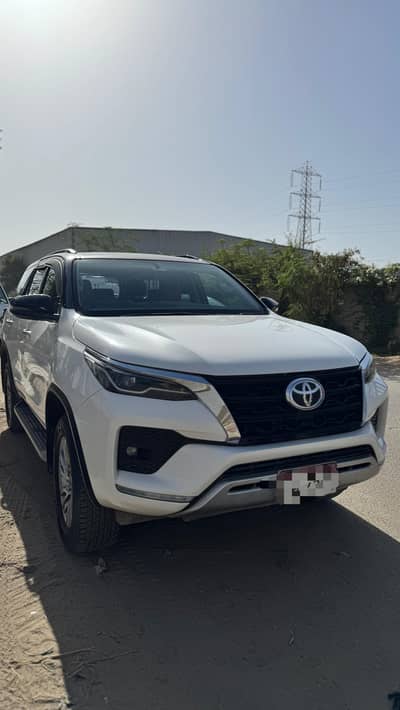 Toyota Fortuner V 2021