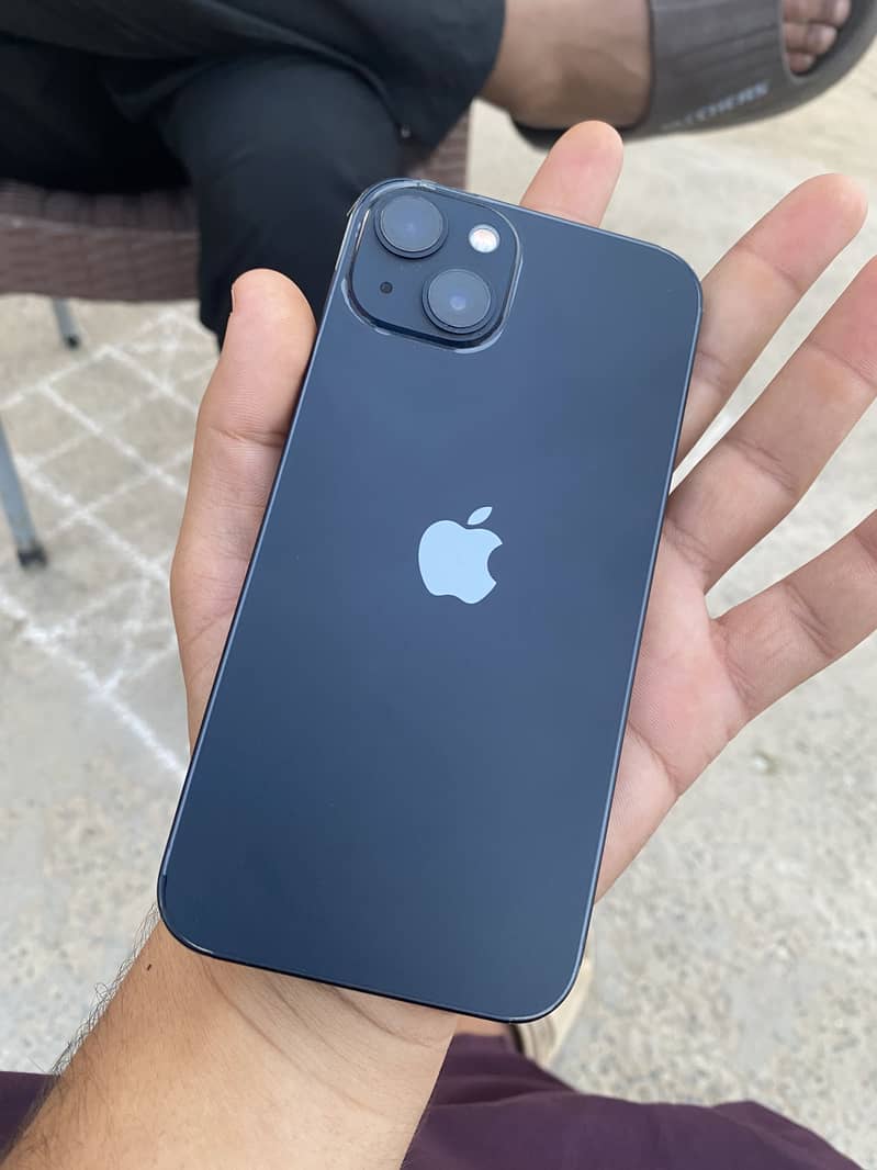 Apple iPhone 13 3