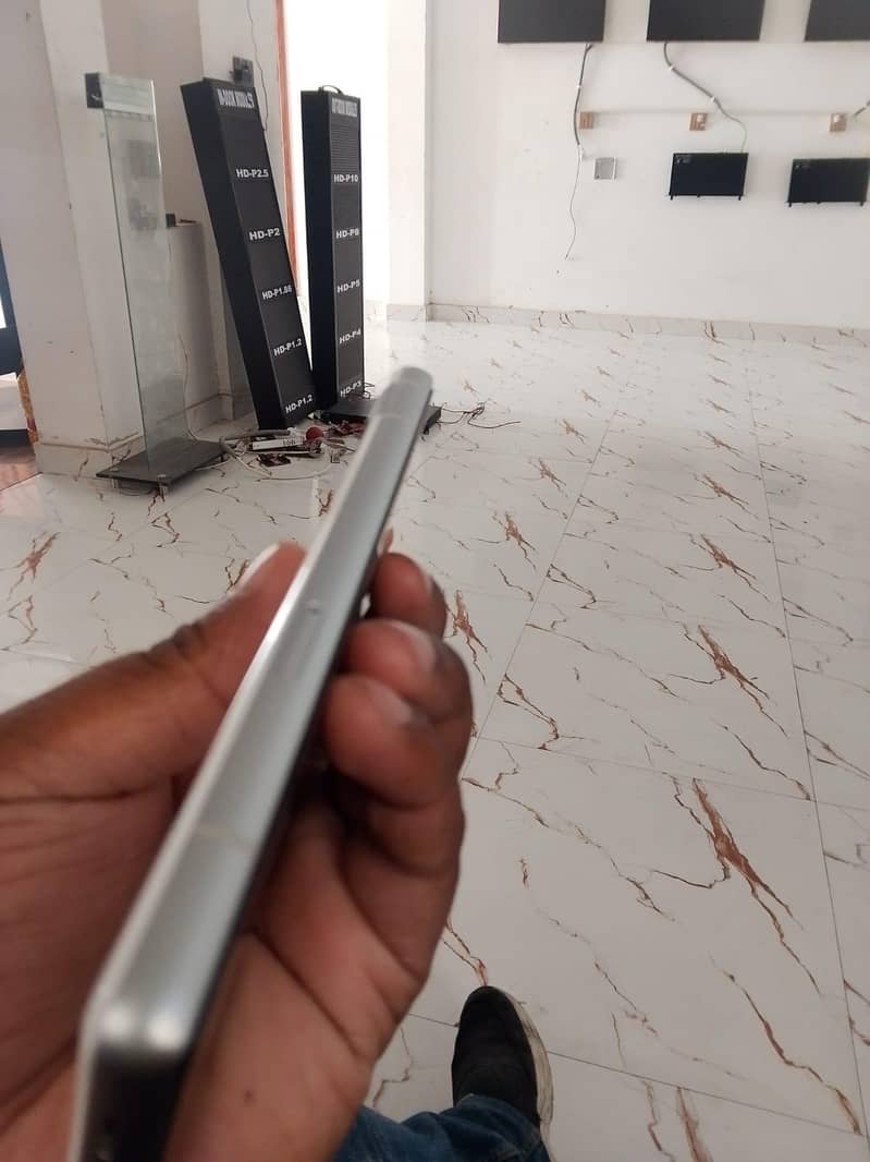 Google Pixel 7a 1