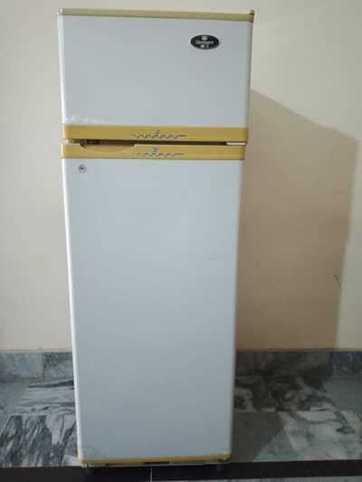 Dawalance medium size refrigerator