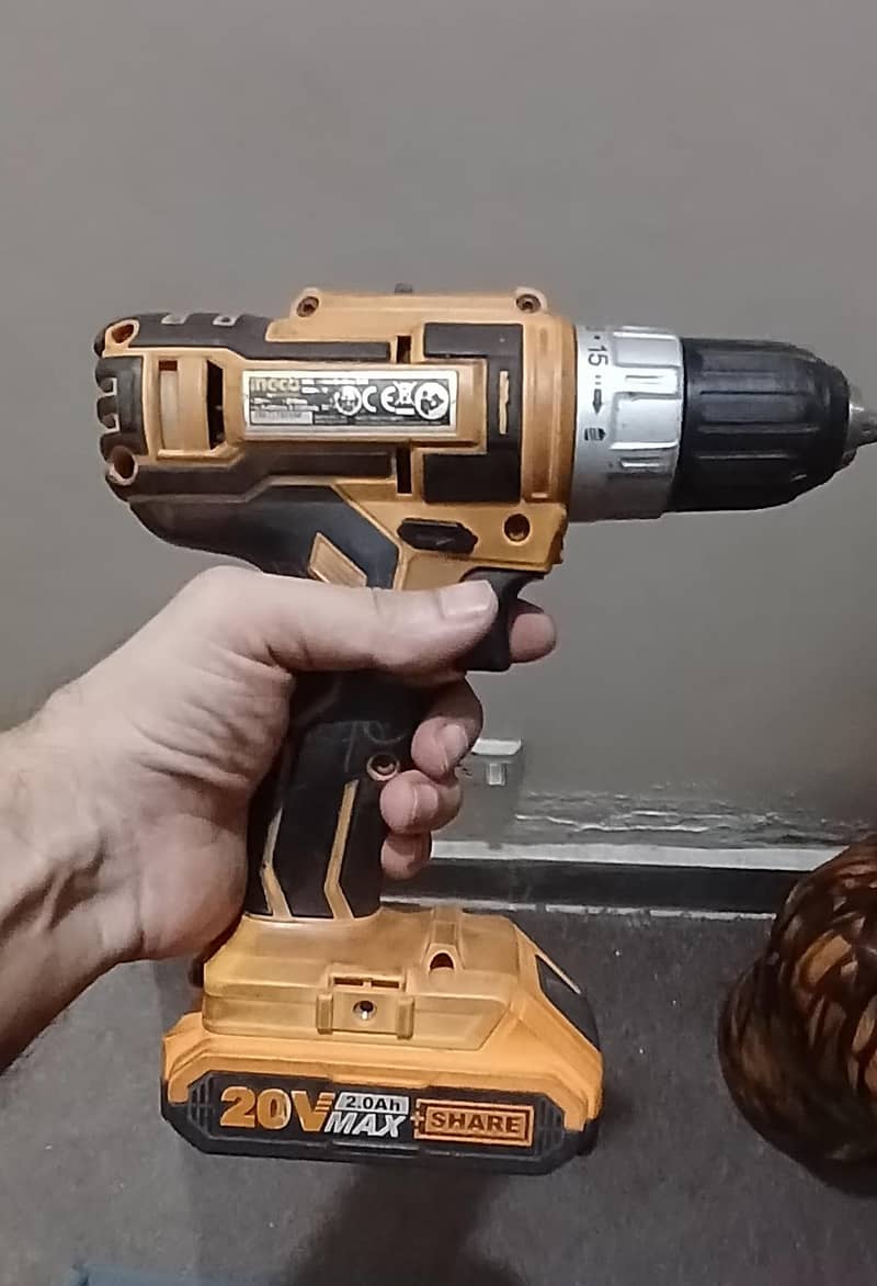 cordless drill 0