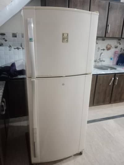 dawlance fridge medium size all ok 03044085840