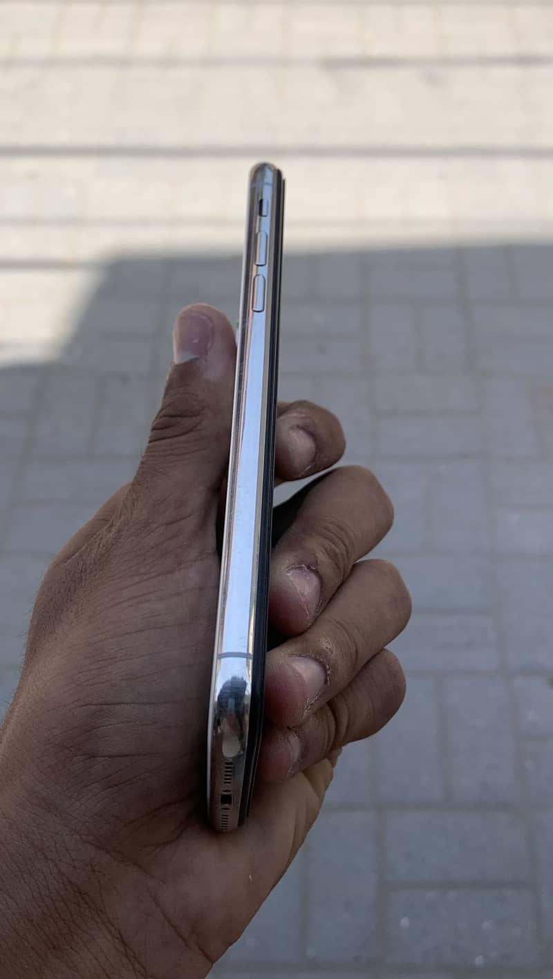 Apple iPhone X 2