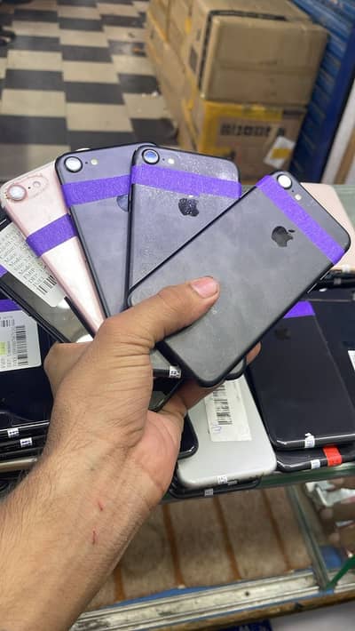 iPhone 7 Non PTA /Jv
