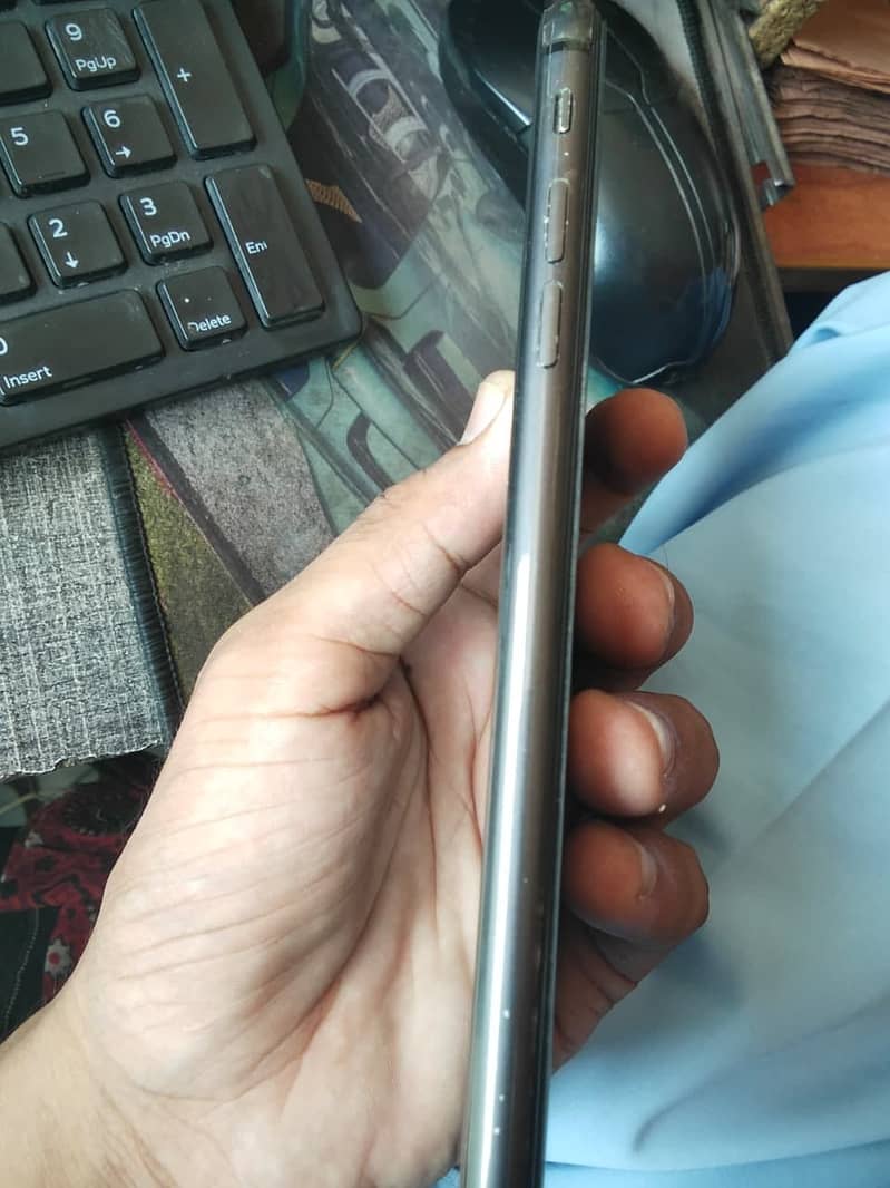 Apple iPhone 8 Plus 2