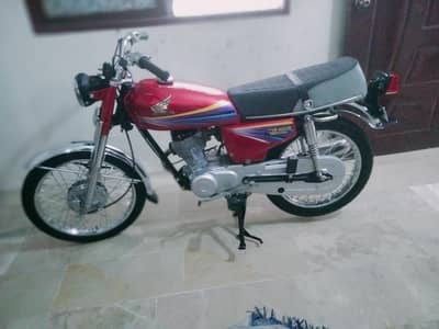 Hello i m selling cg 125 2011 karachi num