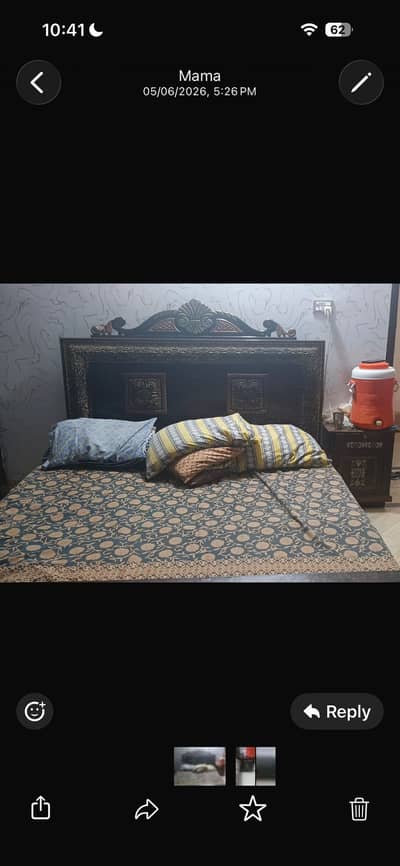 Bed set and site table
