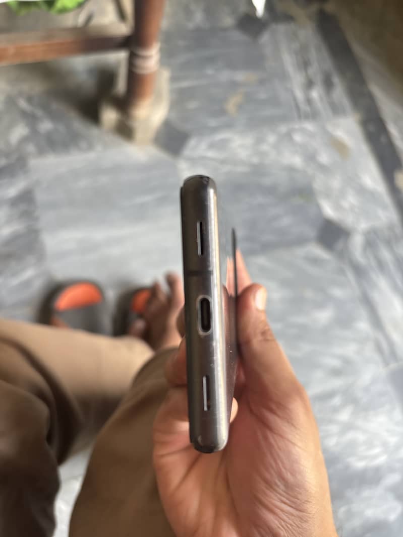 Google Pixel 7a 3