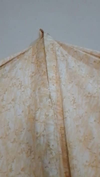 Skin Abaya , Front open but have buttons , Excellent condition