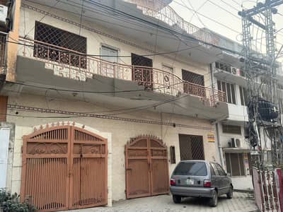 Single and sharing rooms available in Rawalpindi girls hostel
