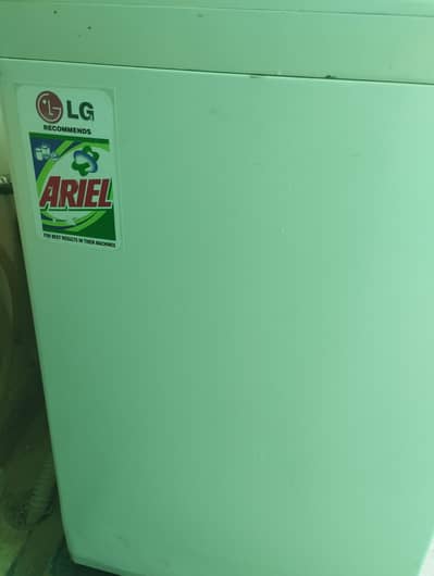 LG 8Kg automatic washing machine
