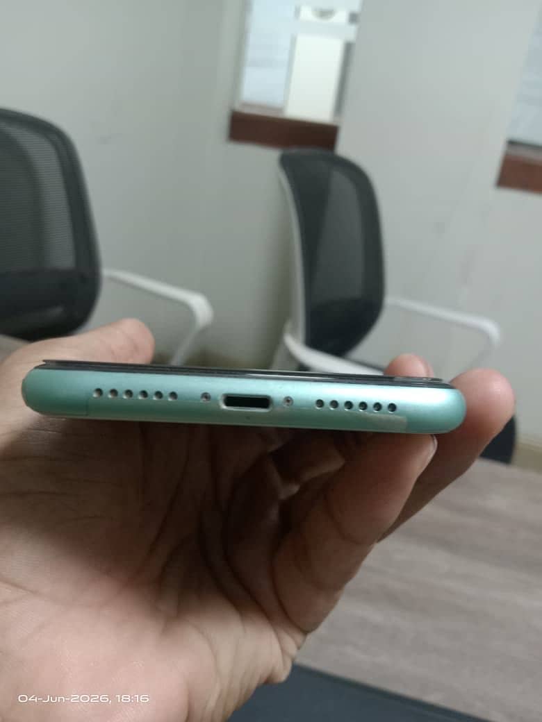 Apple iPhone 11 2