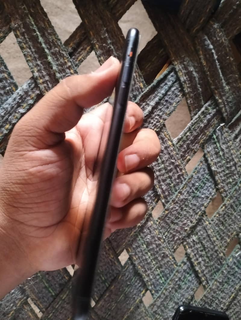 Apple iPhone 7 Plus 4