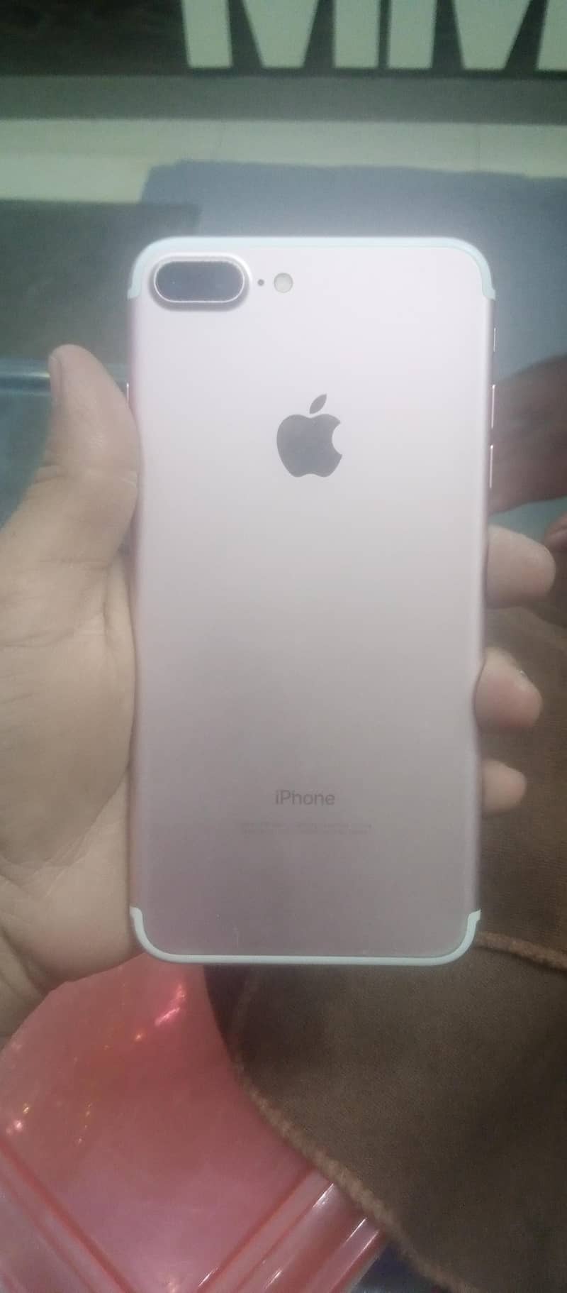Apple iPhone 7 Plus 0