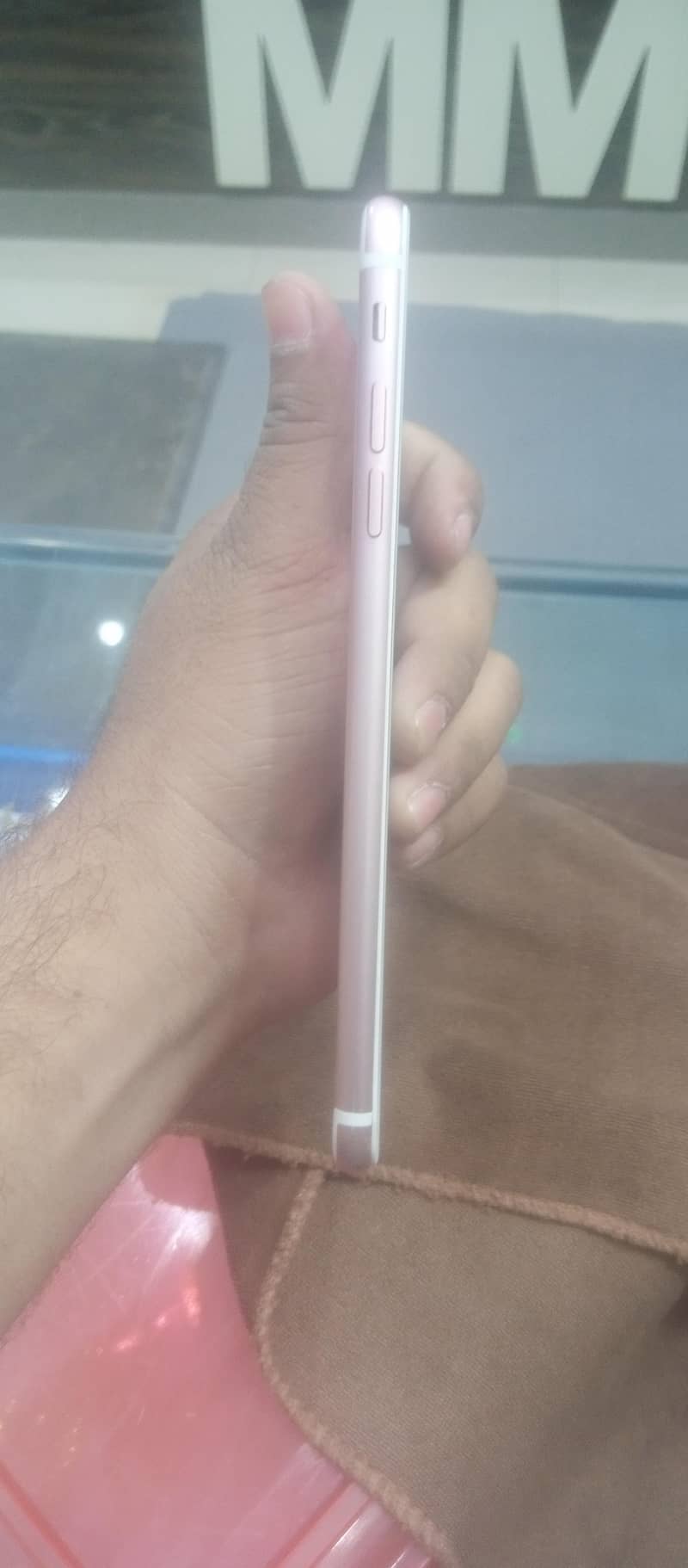 Apple iPhone 7 Plus 3
