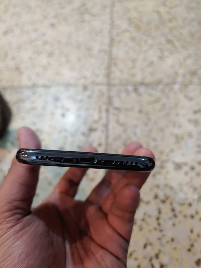Apple iPhone X 2