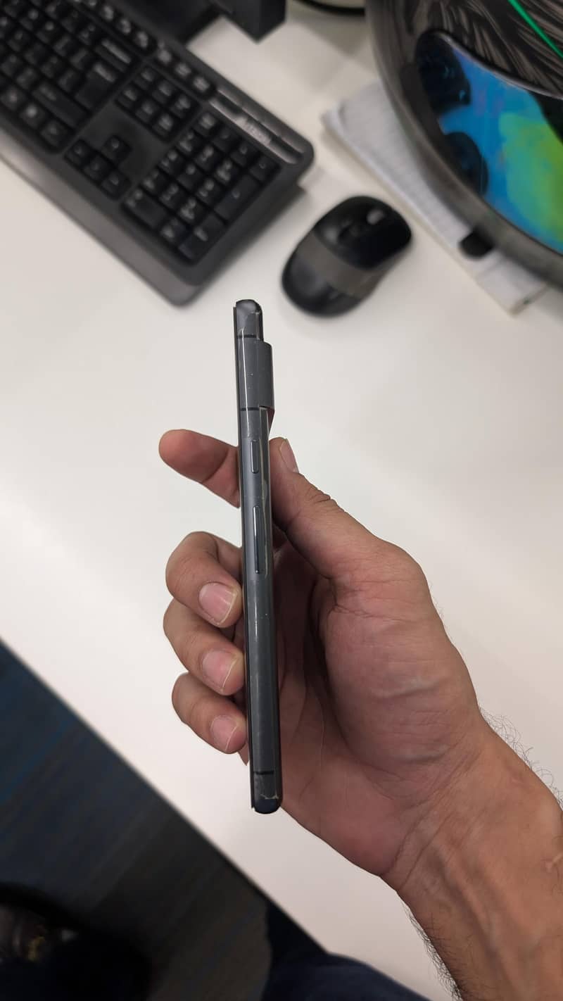 Google Pixel 7 4