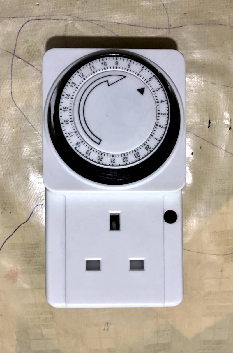 Auto on/off Timer for mobile charging 6
