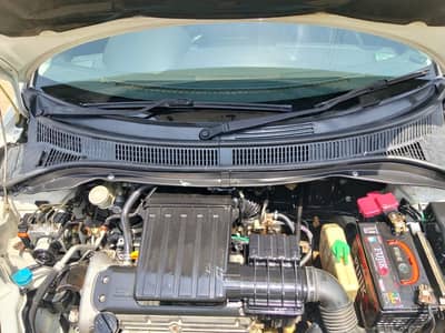 Suzuki Swift DLX 1.3 2012