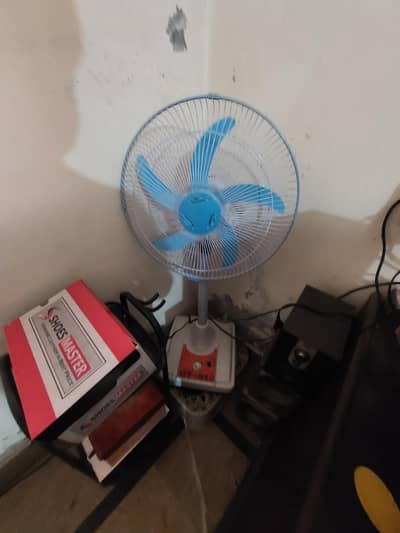 chargeable fan