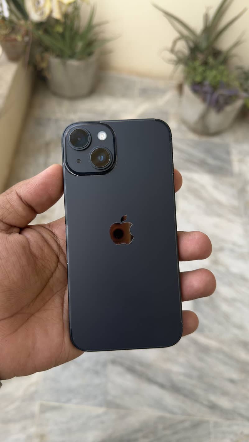 Apple iPhone 14 4