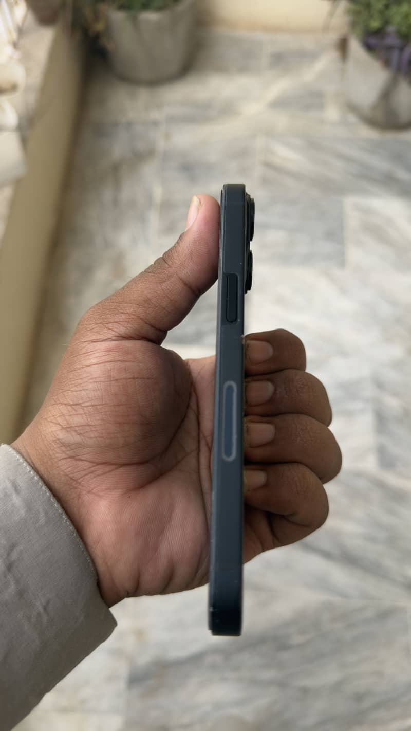 Apple iPhone 14 8