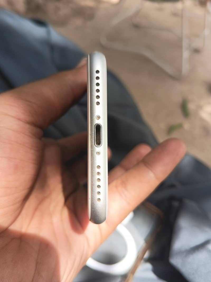 Apple iPhone 8 2