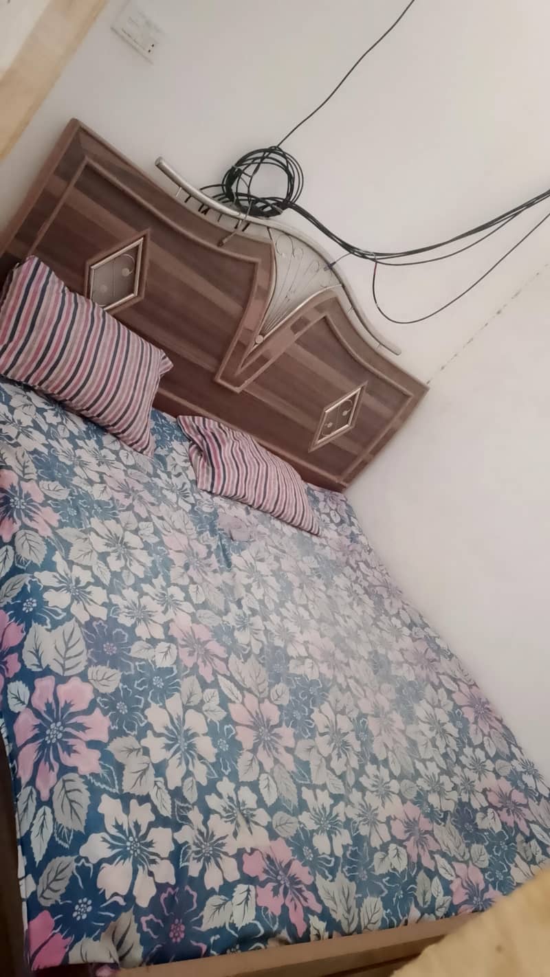 used bed 0