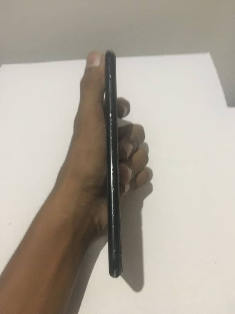 Apple iPhone 7 Plus 2