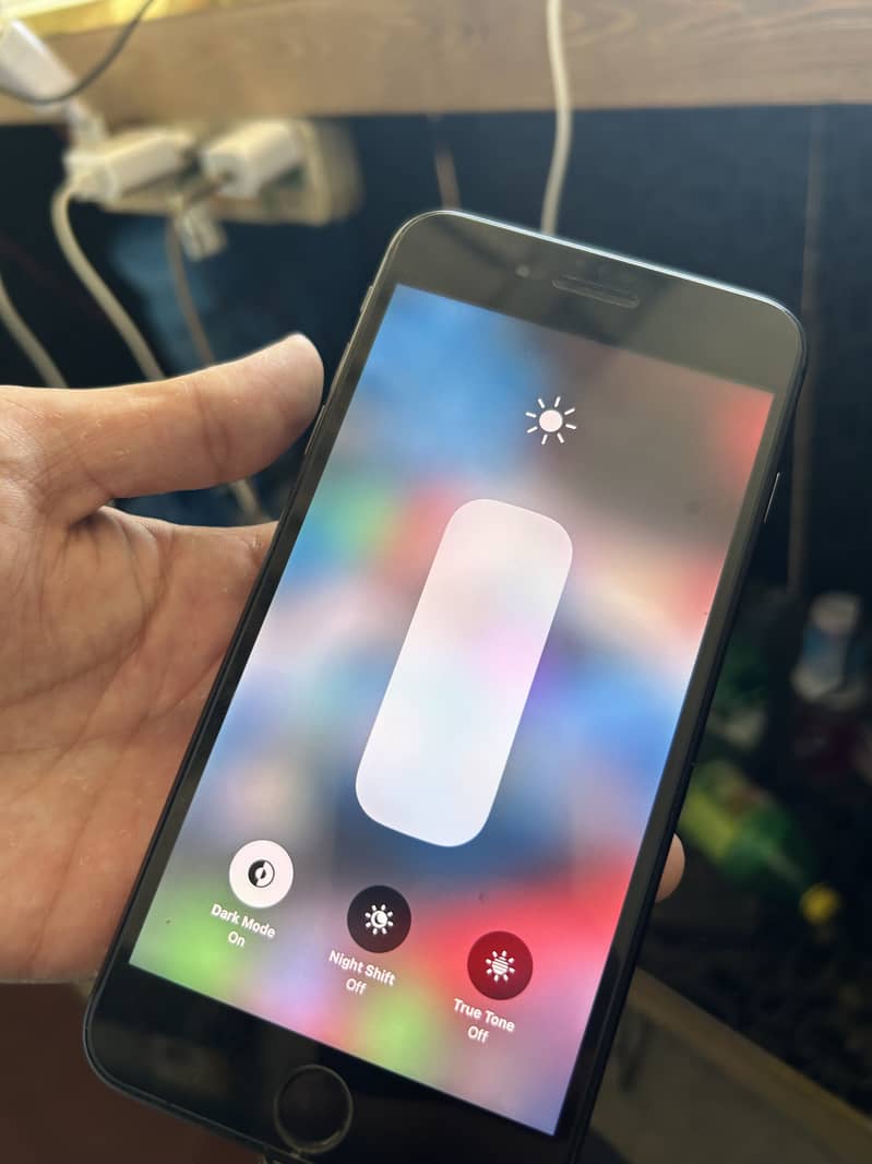 Apple iPhone 8 Plus 0