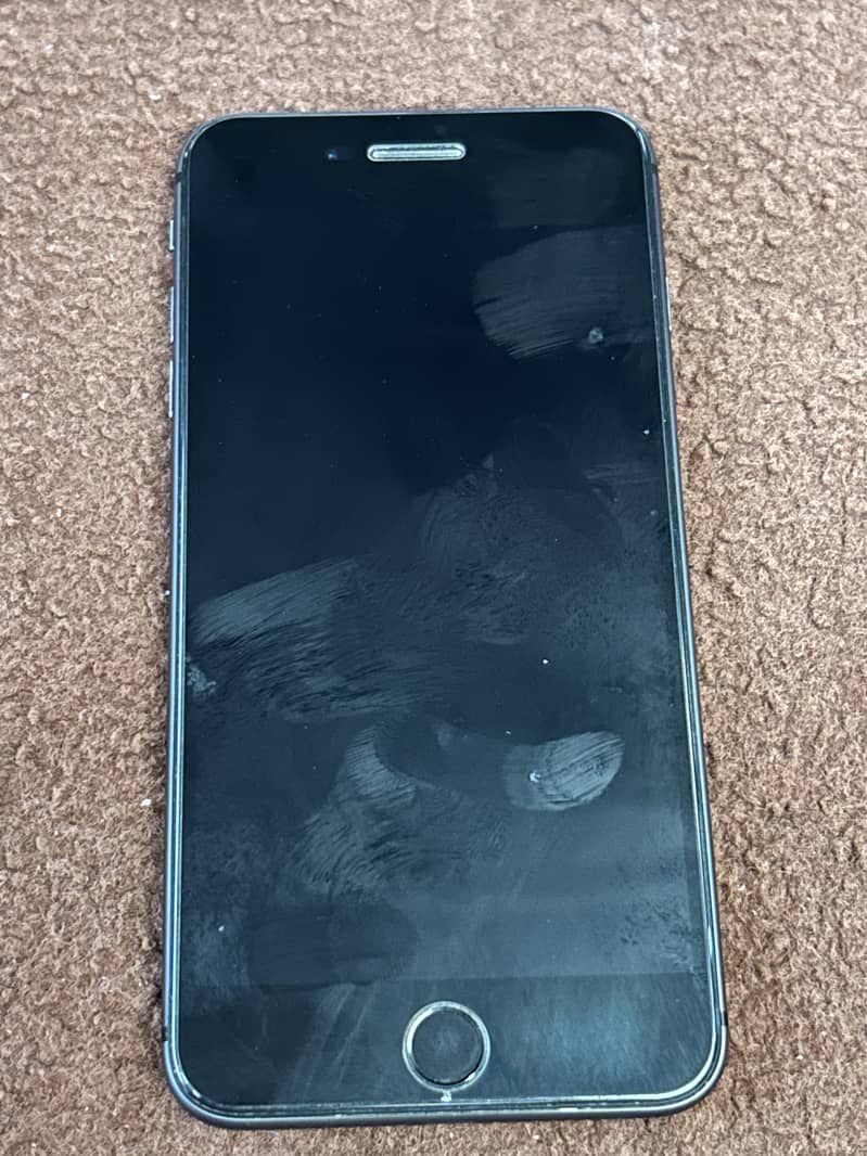 Apple iPhone 8 Plus 4