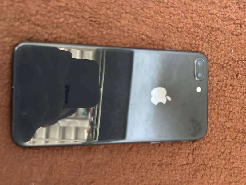 Apple iPhone 8 Plus 9