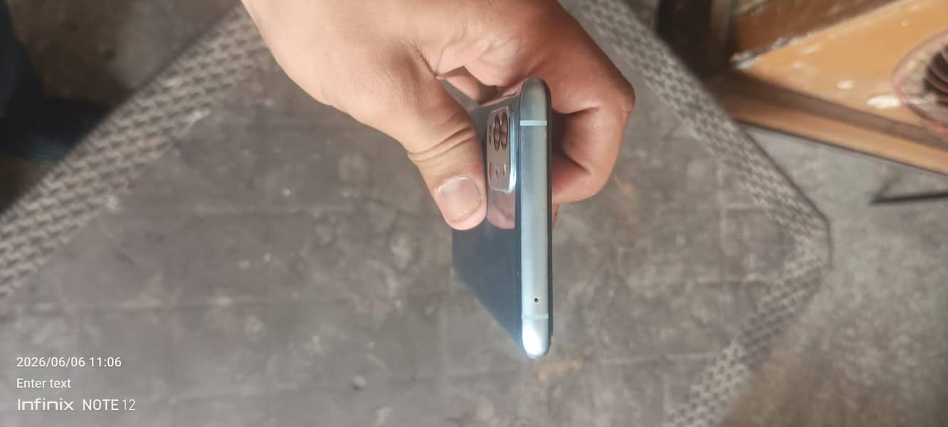One Plus 9r 3