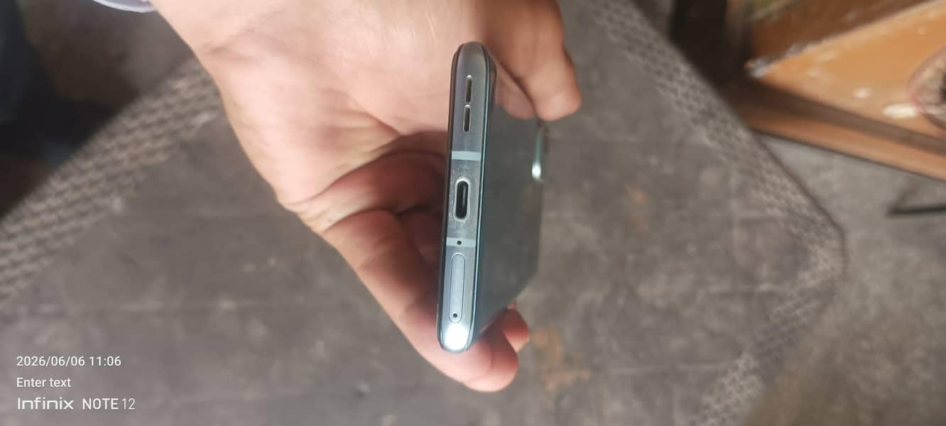 One Plus 9r 6