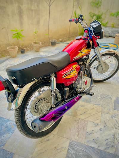 HONDA 125 21MODEL FOR SALE IN GOOD CONDITION (URGENT FOR SALE )