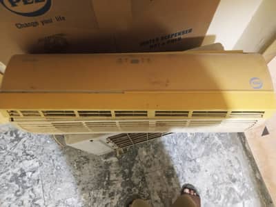 PEL Air Conditioner – Excellent Cooling – Used (Non-Inverter)