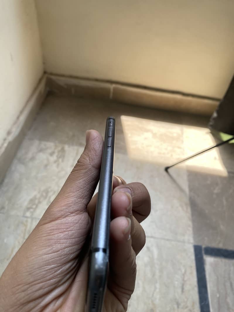 Apple iPhone 8 2