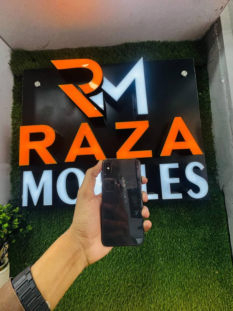 Apple iPhone X 1