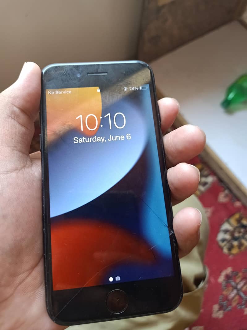 Apple iPhone 7 1