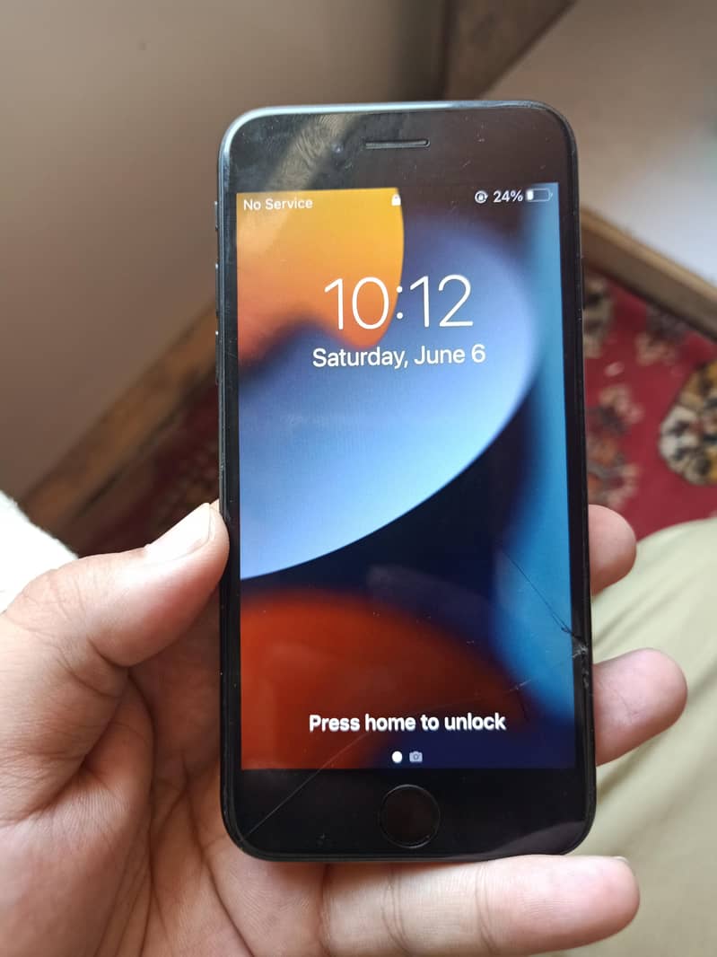Apple iPhone 7 2