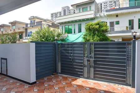 25x40 house for sale in G13 Islamabad