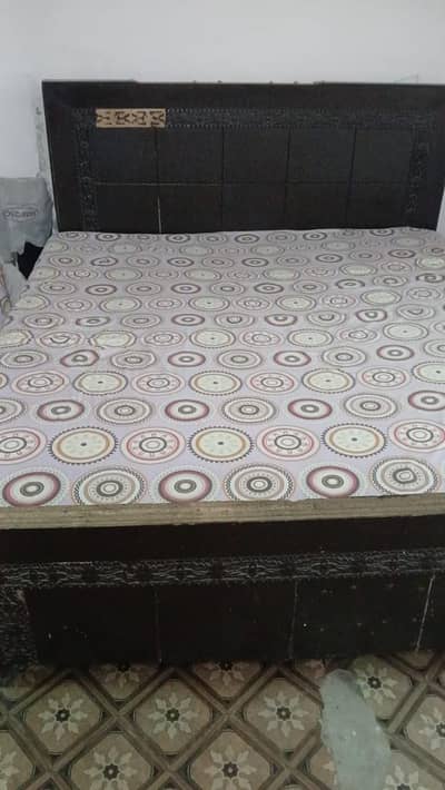Full size bed for sale in 5000