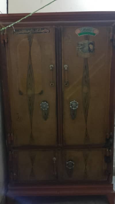 Urgent Sale Safe Almari