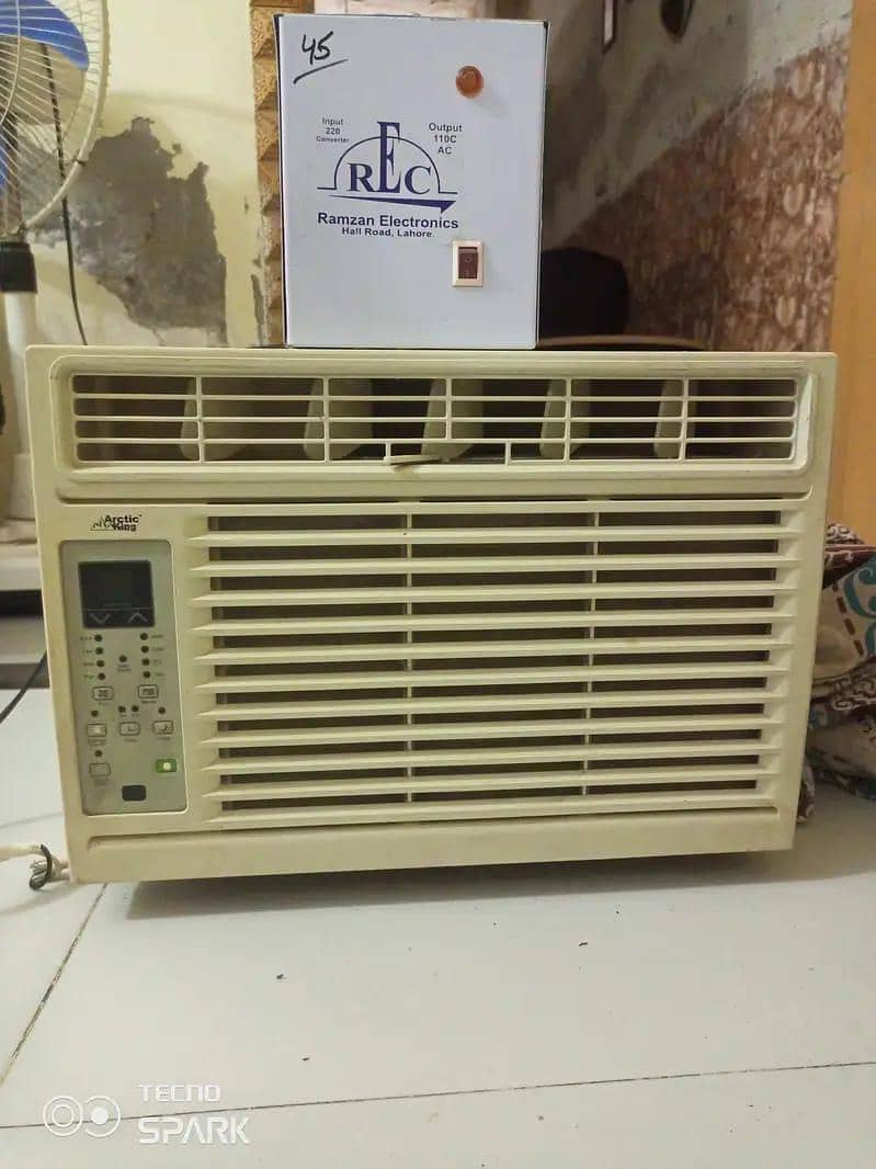 window AC 2