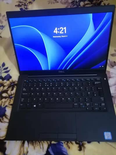 Dell latitude 7390 i7-8650U (8th generation) 16GB*/256 SSD