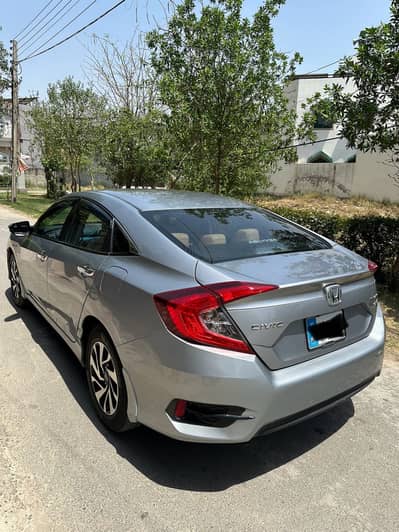 Honda Civic Oriel 2018 Red meter